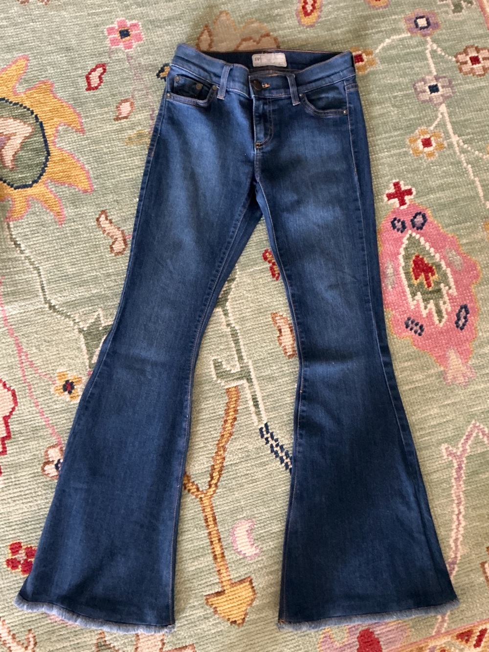 Free People Flare Jeans Size 26 Dark Wash, Boho, Bell Bottom NWOT, Flattering